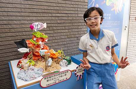 Pic 3: The Award for Best Use of Recycled Materials goes to A.D. & F.D. of Pok Oi Hospital Mrs. Cheng Yam On Millennium School