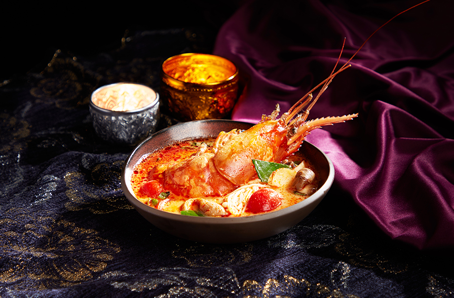 Spicy and Sour Soup with Giant River Prawn and Assorted Mushrooms