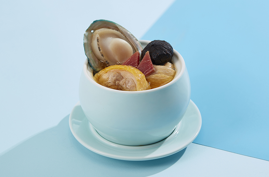 Double-boiled Australian Abalone with Yunnan Ham and Black Garlic in Supreme Broth
