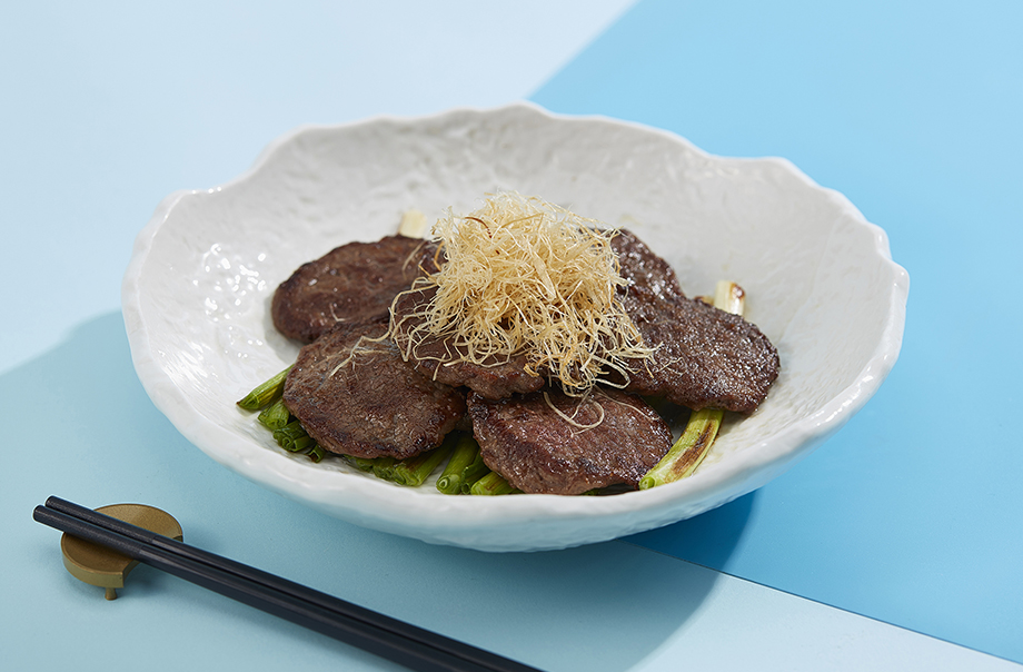 Sautéed Angus Beef with Onion and Supreme Soy Sauce