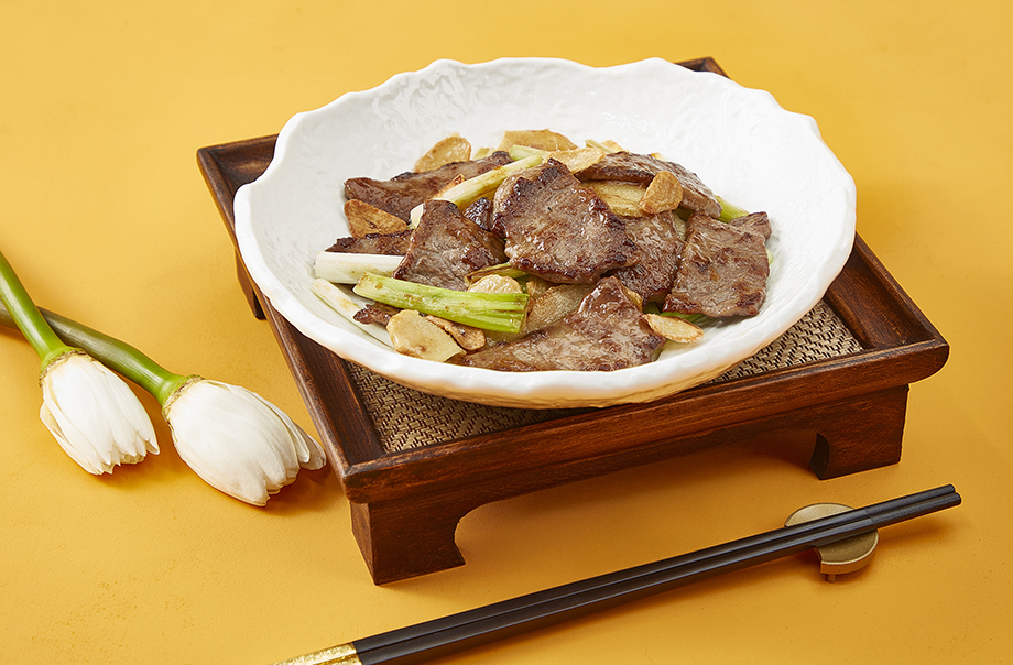 Stir-fried Australian M4 Beef Striploin with Ginger and Scallion
