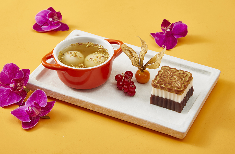 Sesames Dumpling in Osmanthus and Ginger Soup and Red Bean Coconut Pudding